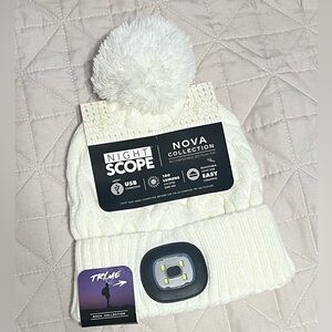 Night Scope® Nova Pom LED Beanie